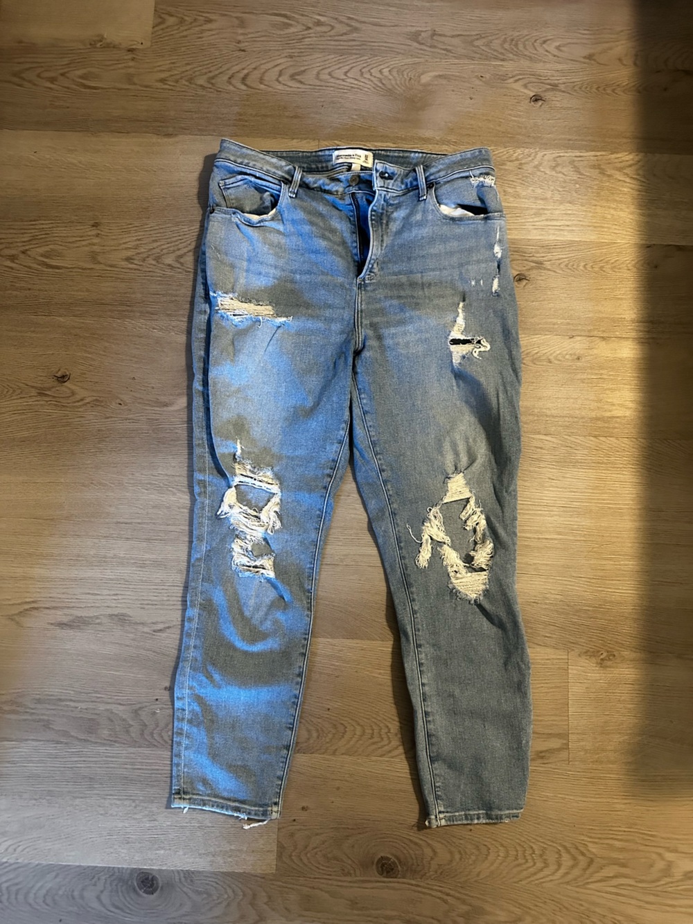 Abercrombie & Fitch Light Blue Distressed Slim Straight Jeans